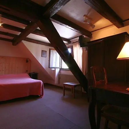 Aux Deux Clefs 2* Lièpvre